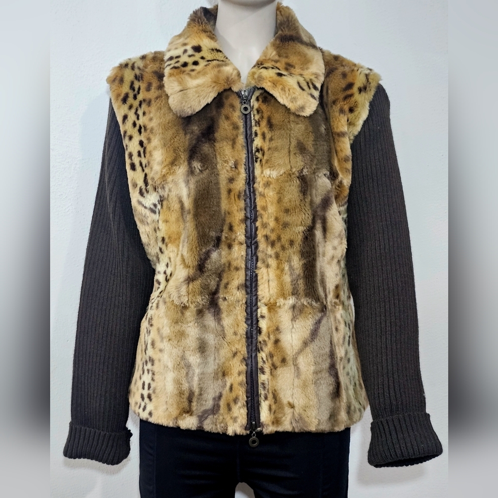 Essentials by Milano Brown Leopard Print Teddy Jacket